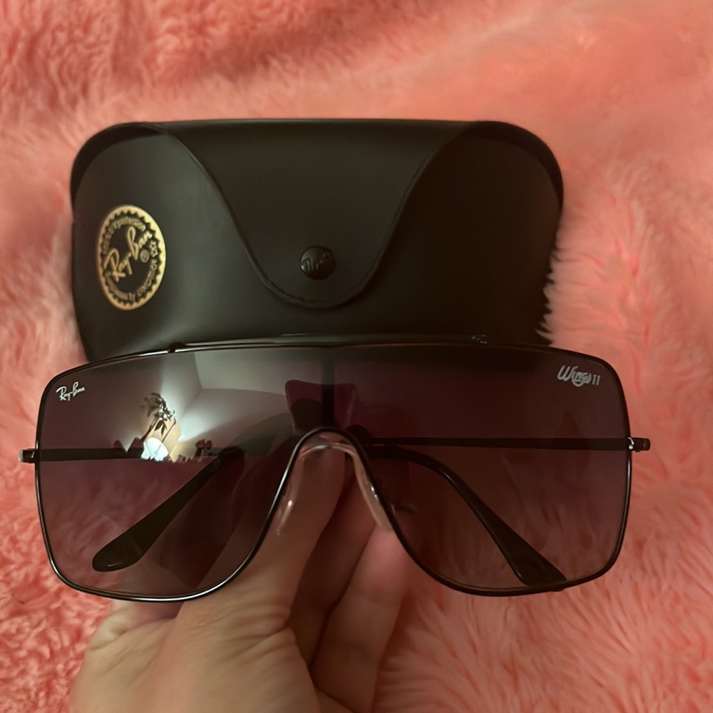 BRAND NEW Ray Ban wings II sunglasses